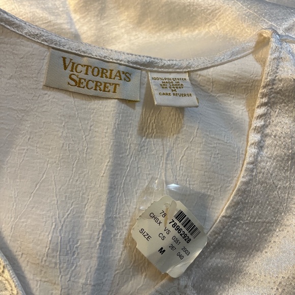 ❤️ Stunning Deadstock Vintage Satin VS Top - Picture 5 of 5